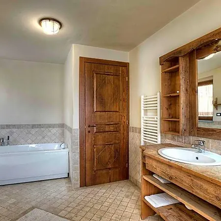 فندق Meuble Mon Reve بيريوِل تْشيرفينيا